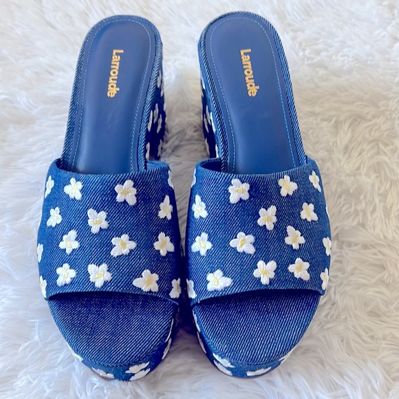 Larroude Miso Platform Sandal - Picture 5 of 12